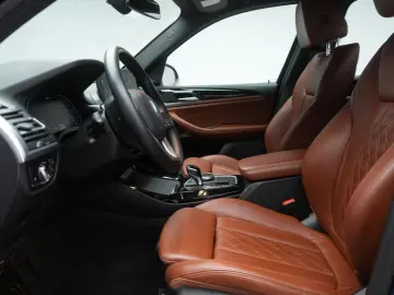 BMW X3 30e xDrive  Kamera HUD H&K