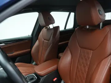 BMW X3 30e xDrive  Kamera HUD H&K