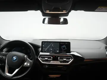 BMW X3 30e xDrive  Kamera HUD H&K