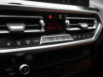 BMW X3 30e xDrive  Kamera HUD H&K