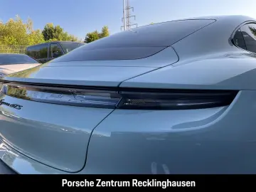 PORSCHE Taycan GTS Active-Ride