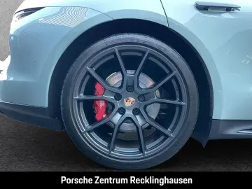 PORSCHE Taycan GTS Active-Ride