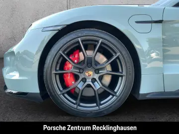PORSCHE Taycan GTS Active-Ride