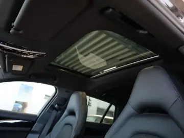 PORSCHE Panamera Sport Turismo 4 S E-Hybrid Panorama