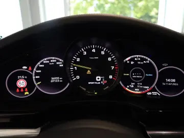 PORSCHE Panamera Sport Turismo 4 S E-Hybrid Panorama