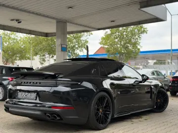 PORSCHE Panamera 4  SPORT DESIGN MASSAGE