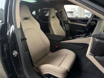 PORSCHE Panamera 4  SPORT DESIGN MASSAGE