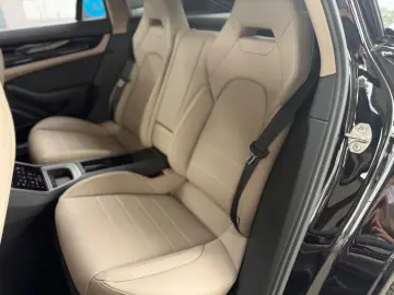 PORSCHE Panamera 4  SPORT DESIGN MASSAGE
