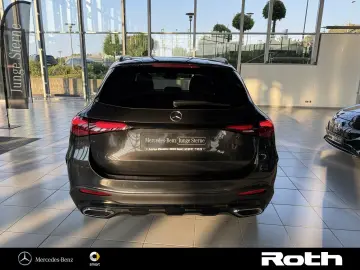 MERCEDES-BENZ GLC 300 AMG Pano AHK Night Winterp Dig…