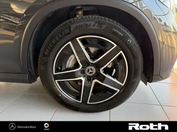 MERCEDES-BENZ GLC 300 AMG Pano AHK Night Winterp Dig…