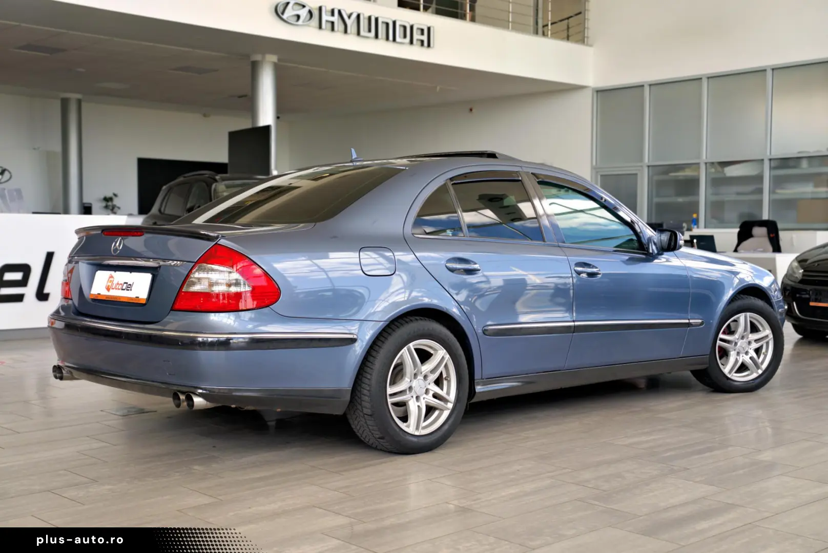 Mercedes-Benz E-Class E200 Kompressor W211 Elegance