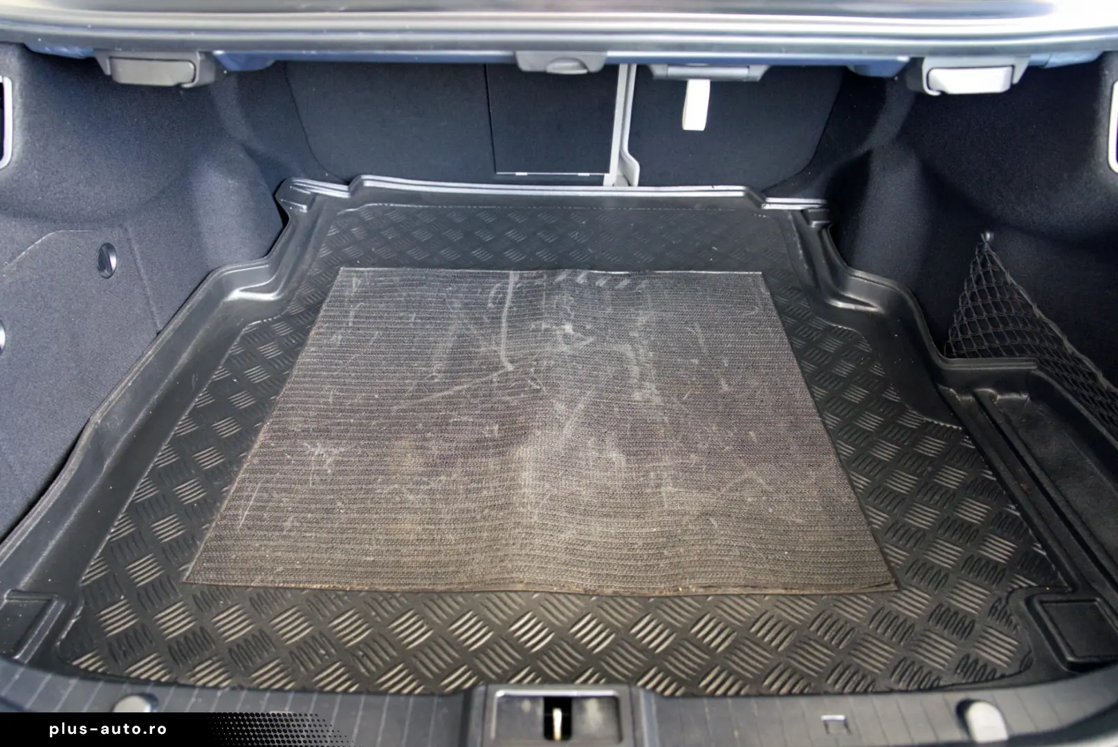 Mercedes-Benz E-Class E200 Kompressor W211 Elegance