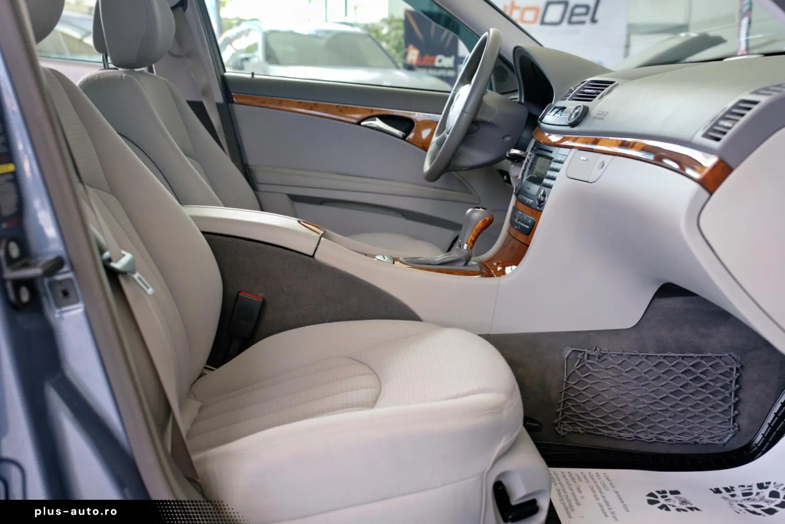 Mercedes-Benz E-Class E200 Kompressor W211 Elegance