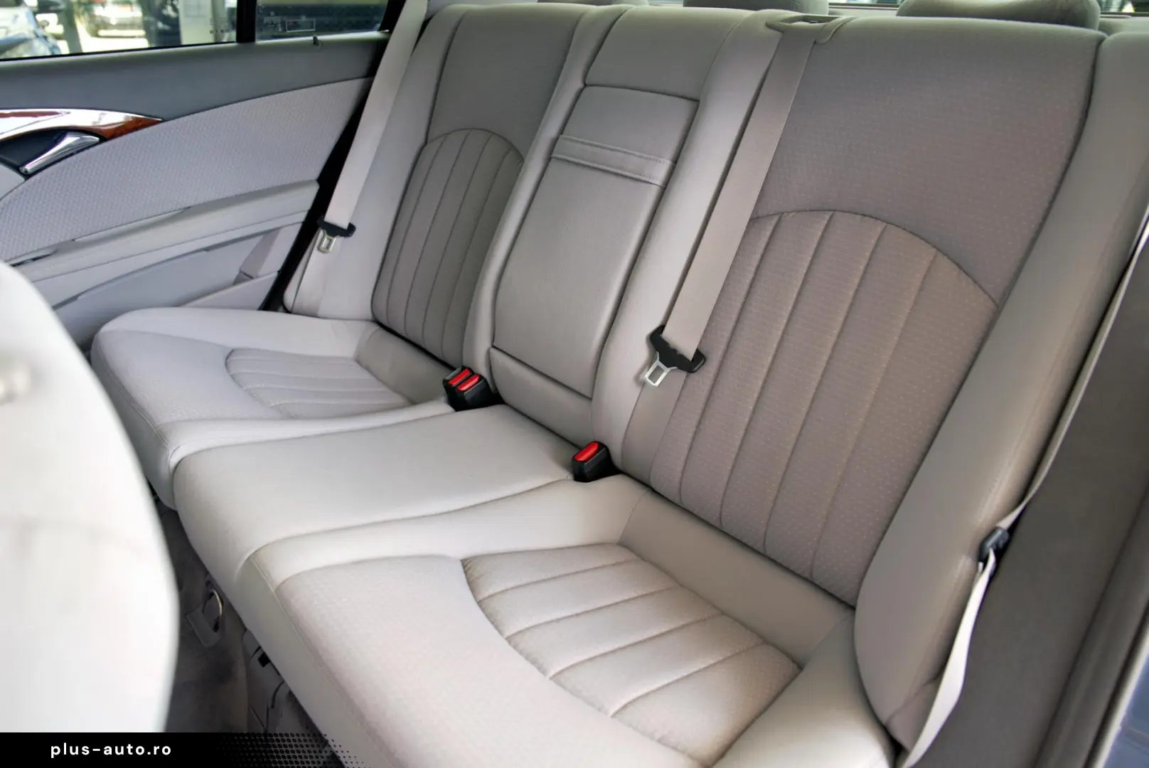 Mercedes-Benz E-Class E200 Kompressor W211 Elegance