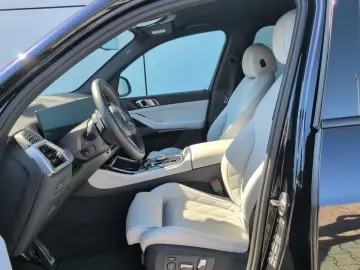 BMW X5 xDrive30d M Sport Beige Interior