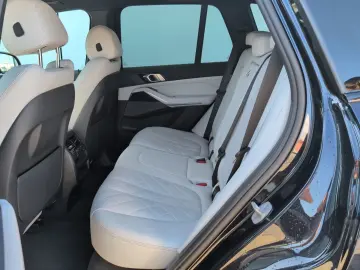 BMW X5 xDrive30d M Sport Beige Interior