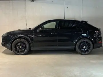 PORSCHE Cayenne E-Hybrid Coupe   el. AHK   HD-Matrix LED