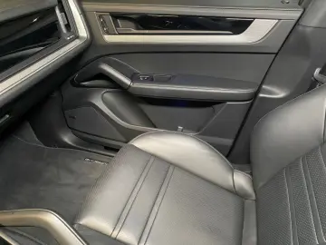 PORSCHE Cayenne E-Hybrid Coupe   el. AHK   HD-Matrix LED