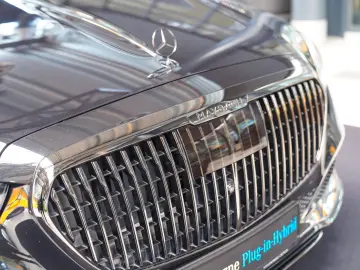 MERCEDES-BENZ S 580 e Maybach Night Series Exklusiv tiefweiß