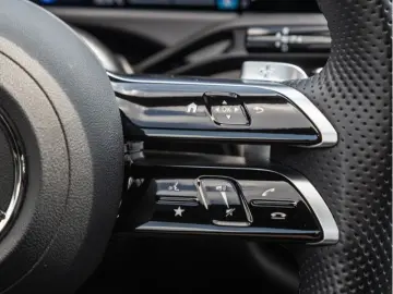 MERCEDES-BENZ E 220 d 4M AMG-Sport LED Cam Night Totw Distr