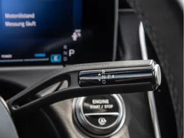 MERCEDES-BENZ E 220 d 4M AMG-Sport LED Cam Night Totw Distr