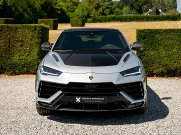 LAMBORGHINI Performante MY 25