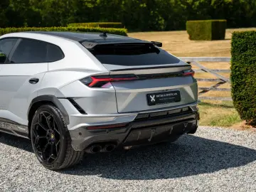 LAMBORGHINI Performante MY 25
