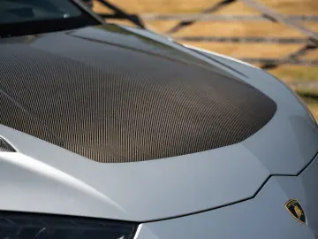LAMBORGHINI Performante MY 25