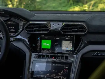 LAMBORGHINI Performante MY 25