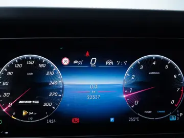 MERCEDES-BENZ AMG G 63 BURMESTER  3D CARBON