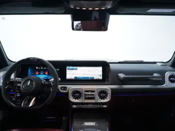 MERCEDES-BENZ AMG G 63 BURMESTER  3D CARBON
