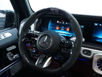MERCEDES-BENZ AMG G 63 BURMESTER  3D CARBON