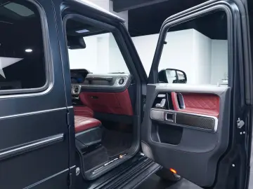 MERCEDES-BENZ AMG G 63 BURMESTER  3D CARBON