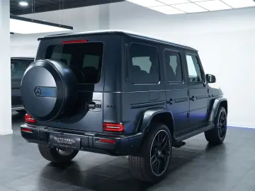 MERCEDES-BENZ AMG G 63 BURMESTER  3D CARBON