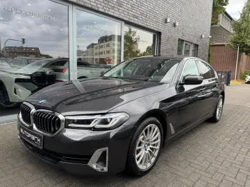 BMW 530i Lim. Luxury GSD Sitzüft HUD DAPr Laser ACC
