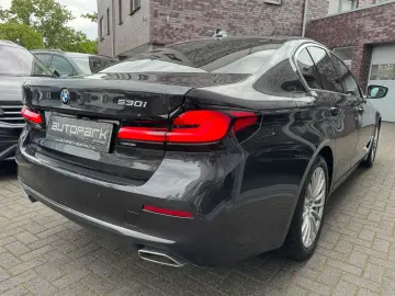 BMW 530i Lim. Luxury GSD Sitzüft HUD DAPr Laser ACC