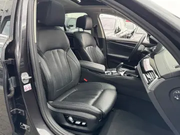 BMW 530i Lim. Luxury GSD Sitzüft HUD DAPr Laser ACC