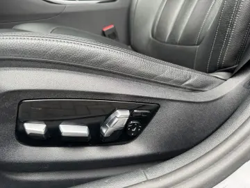 BMW 530i Lim. Luxury GSD Sitzüft HUD DAPr Laser ACC