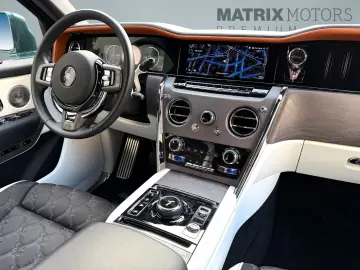 ROLLS ROYCE Cullinan 4 Seats Audio Series II