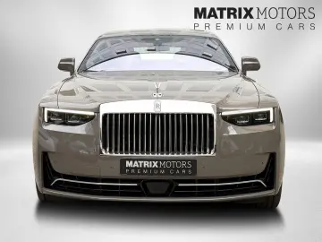 ROLLS ROYCE Ghost Series ll Theatre Picnic BeSpoke Massage