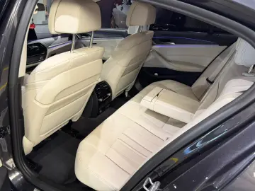 BMW 530D Luxury Line 286CP Mild Hibrid