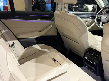 BMW 530D Luxury Line 286CP Mild Hibrid