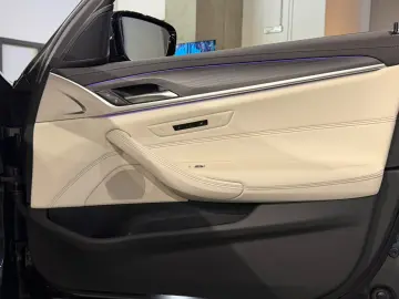 BMW 530D Luxury Line 286CP Mild Hibrid