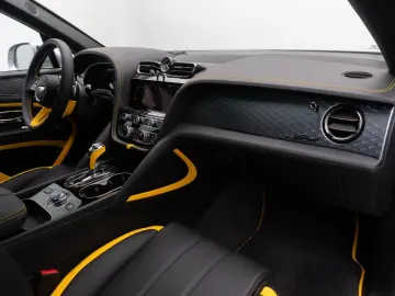 BENTLEY Bentayga 4.0 V8 Speed Individual Carbon