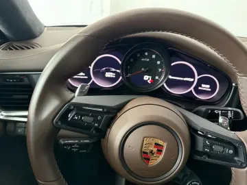 PORSCHE Panamera GTS