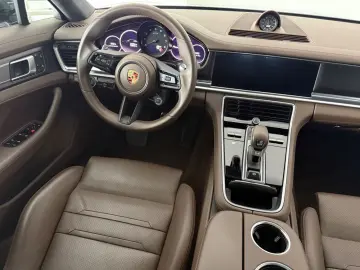 PORSCHE Panamera GTS