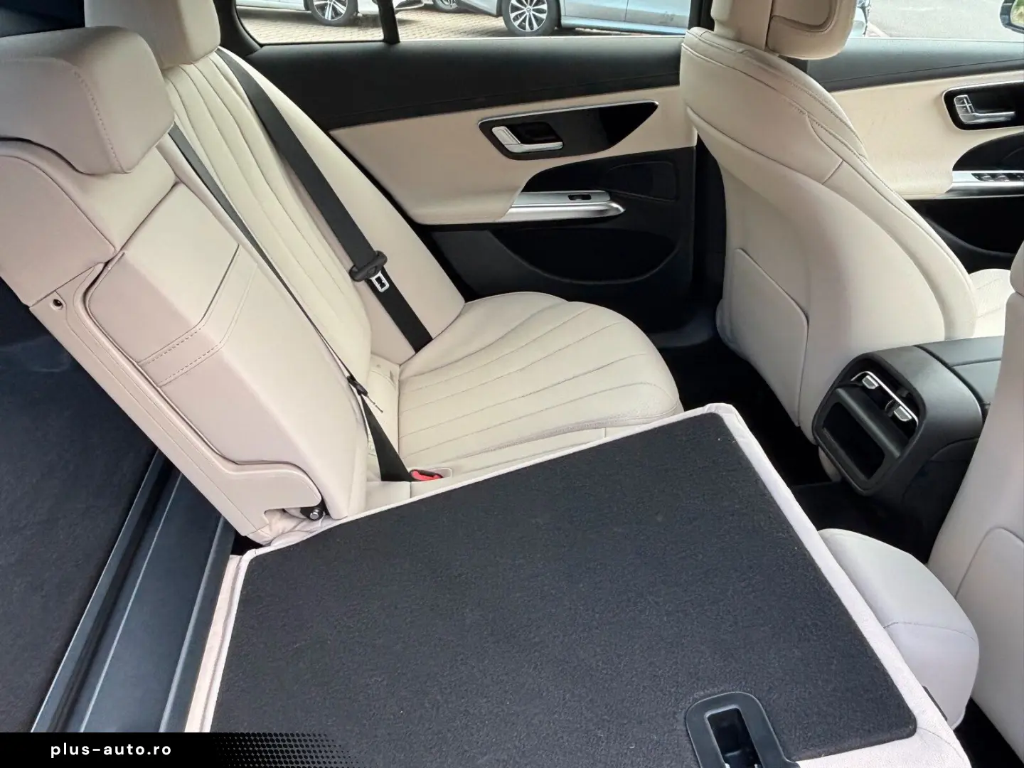 MERCEDES-BENZ E 200 Limousine AMG Line Superscreen 3&hellip;