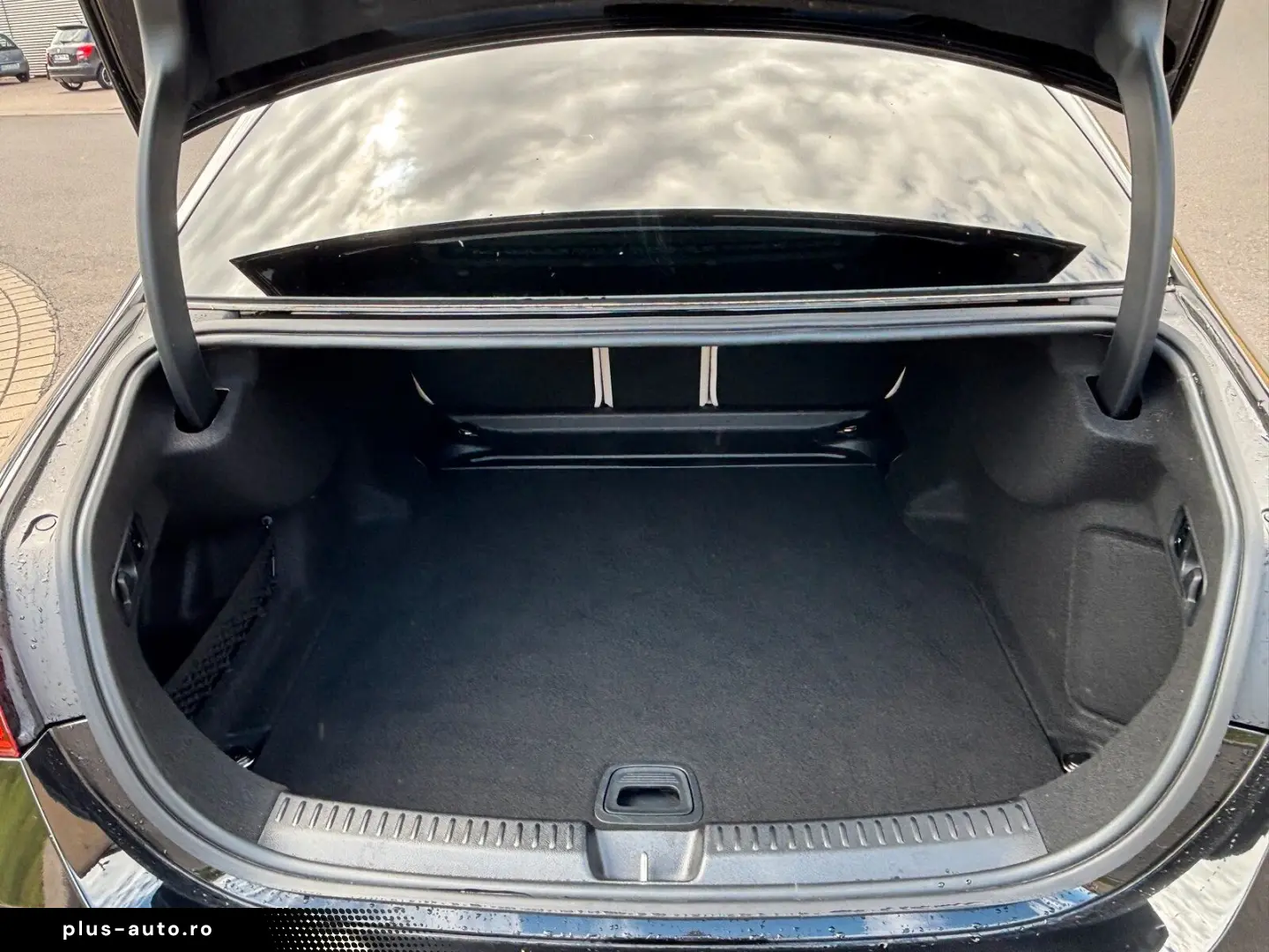 MERCEDES-BENZ E 200 Limousine AMG Line Superscreen 3&hellip;