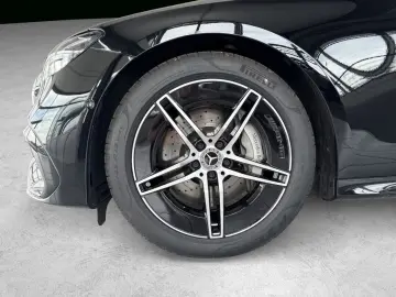 MERCEDES-BENZ E 220 d Limousine AMG SUPER 360 ACC SO…