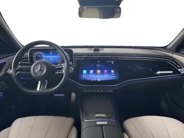 MERCEDES-BENZ E 220 d Limousine AMG SUPER 360 ACC SO…